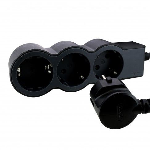 Bloco Tomadas 3x2p+T 1,5m Preto Bloco Tomadas 3x2p+T 1,5m Preto